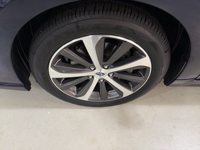 Used 2018 Subaru Legacy 3.6R Limited AWD/4WD image 11