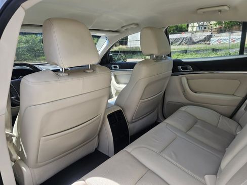 Used 2009 Lincoln MKS AWD image 26