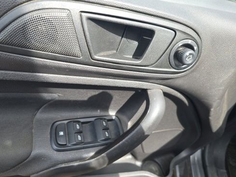 Used 2019 Ford Fiesta SE image 13