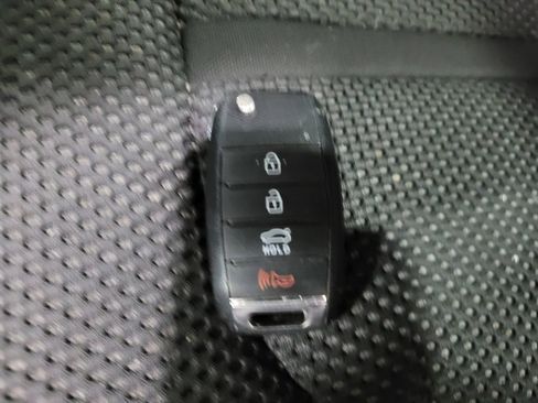 Used 2019 Kia Optima LX image 32