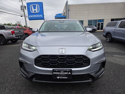 Used 2025 Honda HR-V LX image 2