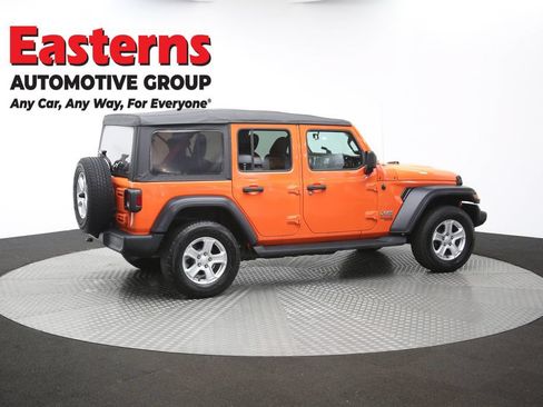 Used 2018 Jeep Wrangler Unlimited Sport S AWD/4WD image 41