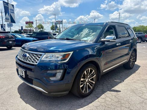 Used 2017 Ford Explorer Platinum AWD/4WD image 9