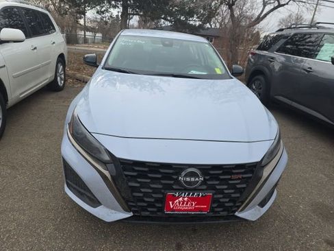 Certified 2023 Nissan Altima 2.5 SR image 2