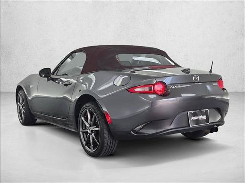 Used 2018 MAZDA MX-5 Miata Grand Touring RWD image 8