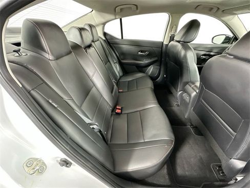 Used 2021 Nissan Sentra SR w/ SR Premium Package image 23