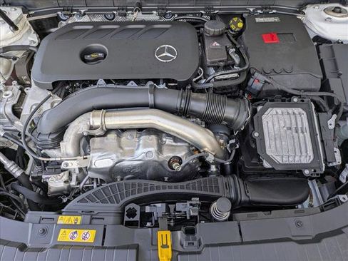 Certified 2025 Mercedes-Benz GLB 250 image 25