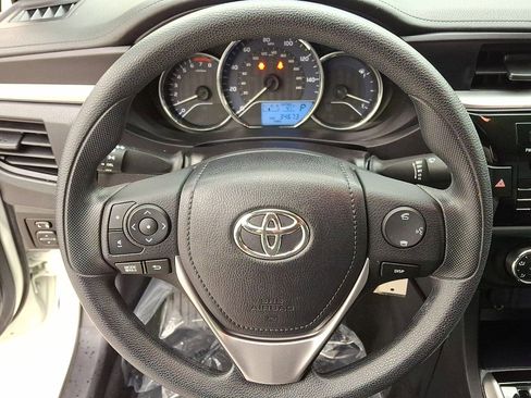 Used 2016 Toyota Corolla L image 16