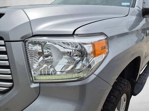 Used 2017 Toyota Tundra Platinum RWD image 11