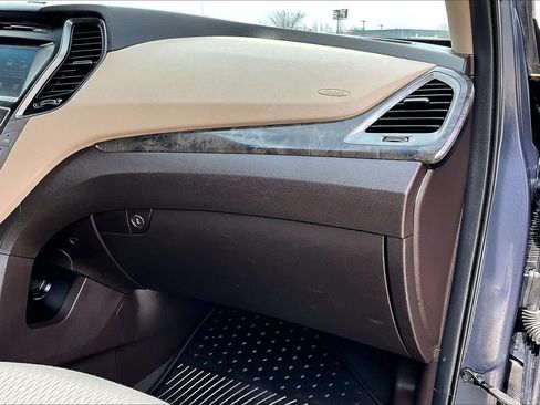 Used 2017 Hyundai Santa Fe Sport image 18