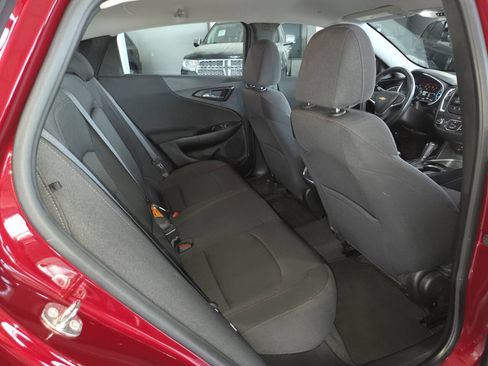 Used 2017 Chevrolet Malibu LT FWD image 24