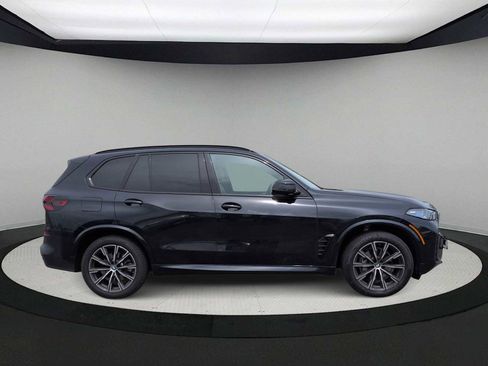Used 2025 BMW X5 xDrive40i w/ M Sport Package image 9