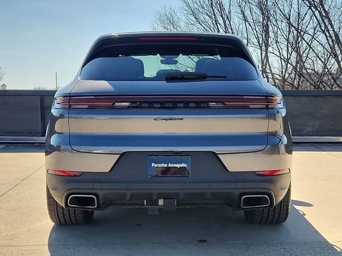 Certified 2024 Porsche Cayenne image 11