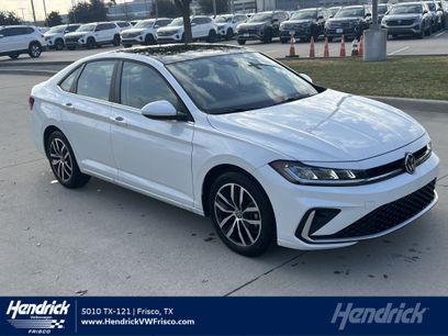 Certified 2025 Volkswagen Jetta SE w/ Sunroof Package