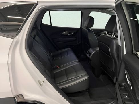 Used 2023 GMC Terrain SLT AWD/4WD image 11