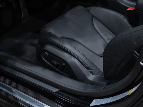 Used 2011 Audi R8 V10 AWD/4WD image 25