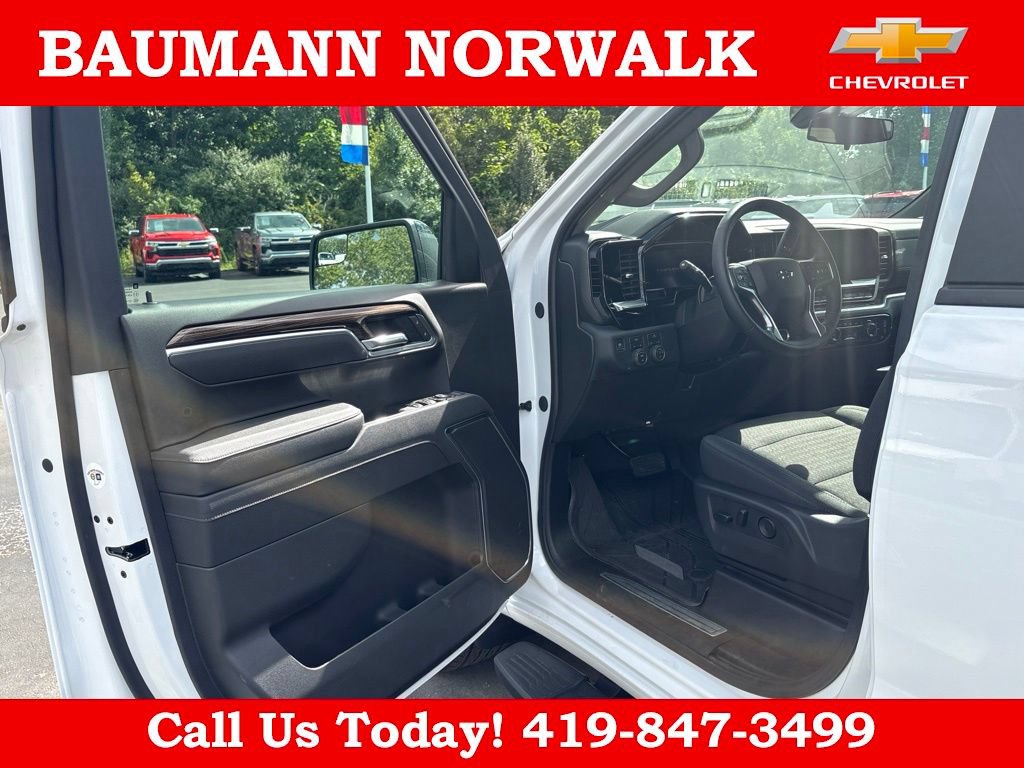 Used 2026 Chevrolet Silverado 1500 RST w/ LPO, Dark Essentials Package AWD/4WD image 23