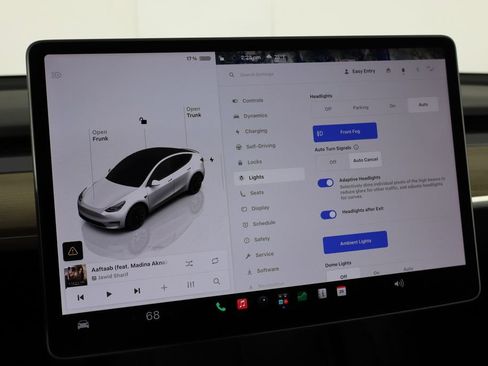 Used 2023 Tesla Model Y Long Range AWD/4WD image 33