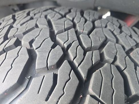 Used 2025 Chevrolet Silverado 2500 LT w/ Trail Boss Package image 9