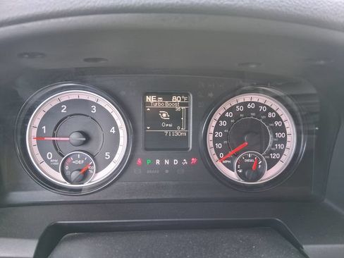 Used 2018 RAM 3500 SLT AWD/4WD image 10