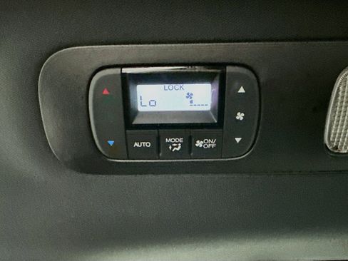 Used 2023 Honda Odyssey Sport image 25