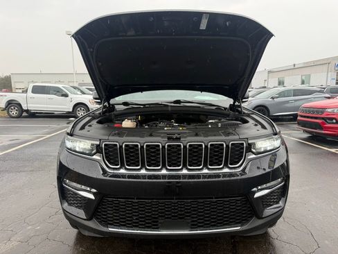 Used 2023 Jeep Grand Cherokee Limited image 50