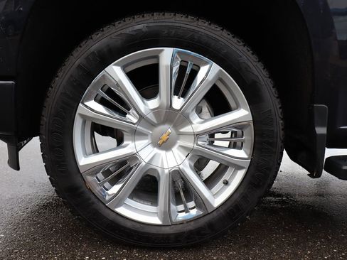 Used 2023 Chevrolet Silverado 1500 High Country w/ High Country Premium Package image 32