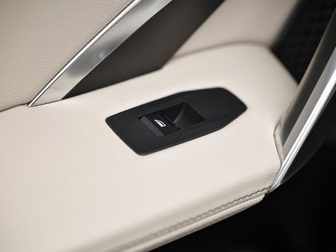 Used 2023 BMW X1 xDrive28i image 25