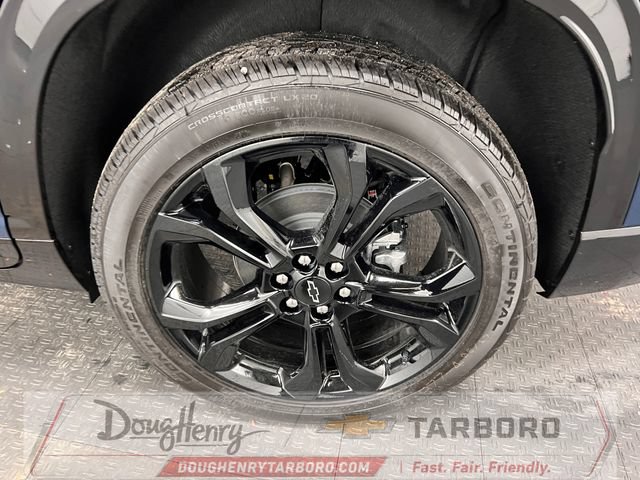 New 2027 Chevrolet Traverse RS w/ LPO, Floor Liner Package FWD image 24