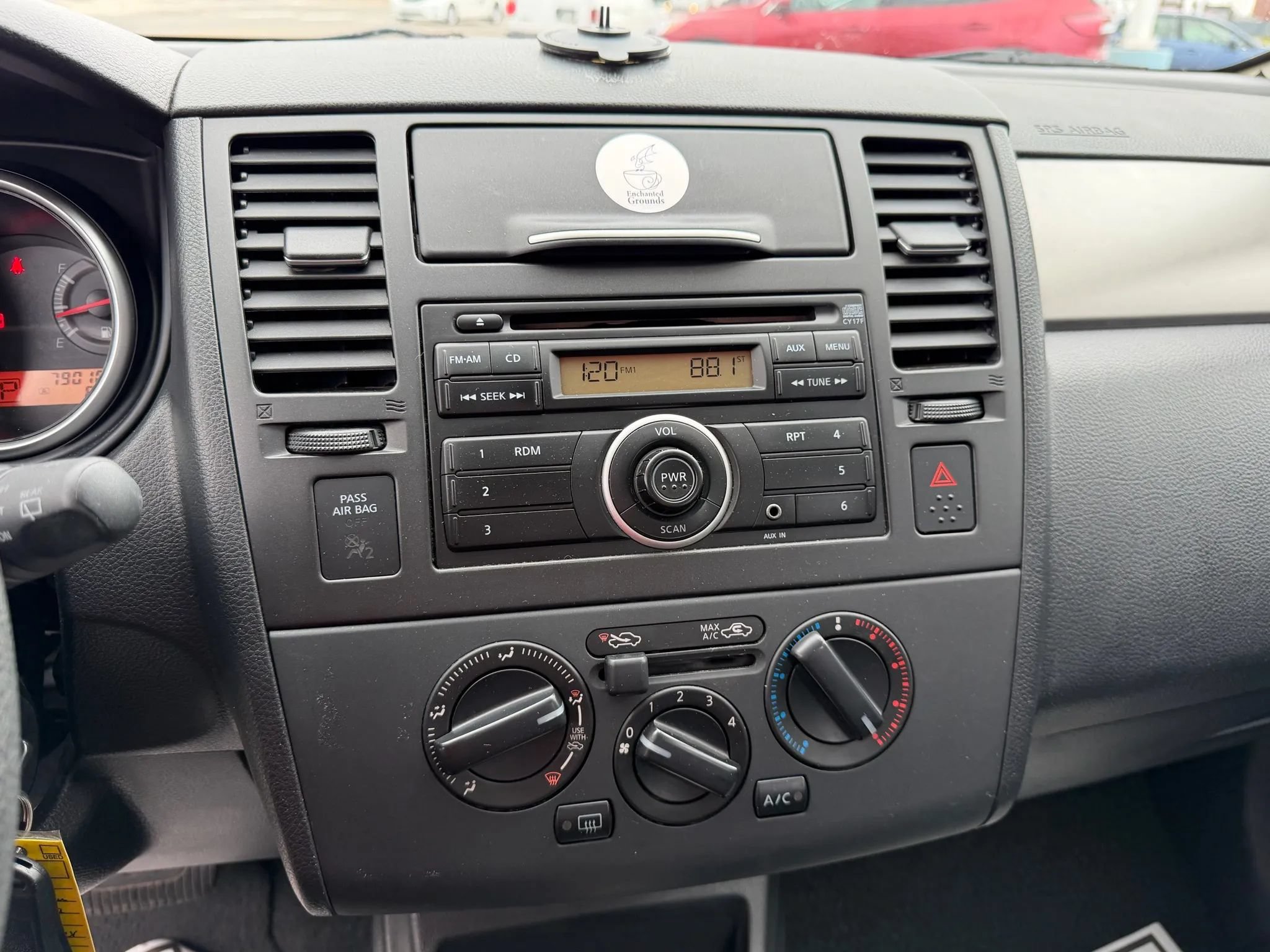 Used 2011 Nissan Versa 1.8 S w/ PWR Plus Pkg FWD image 29