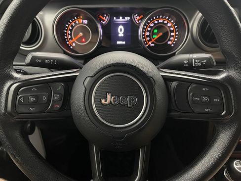 Used 2021 Jeep Wrangler Unlimited Sport AWD/4WD image 18