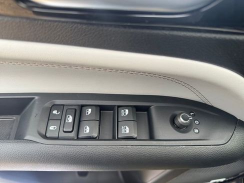 New 2026 Jeep Compass Limited w/ Sun, Sound & Navigation Group image 23