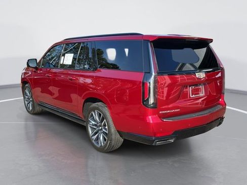 Certified 2022 Cadillac Escalade ESV Sport w/ Touring Package image 5