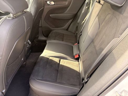 Certified 2023 Volvo C40 P8 Recharge Ultimate image 14