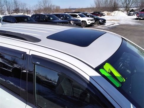 Used 2017 Dodge Durango GT w/ Premium Group image 12