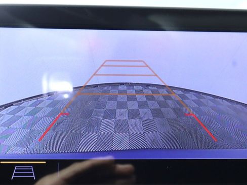 Used 2020 Chevrolet Equinox Premier w/ LPO, Floor Liner Package image 21