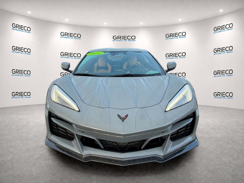 Used 2024 Chevrolet Corvette Z06 RWD image 2