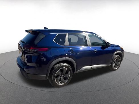 Used 2025 Nissan Rogue SV image 15
