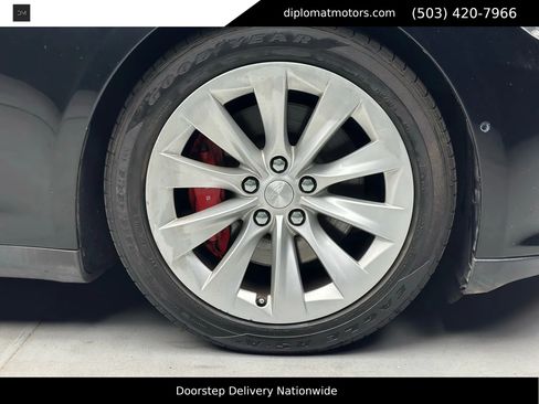 Used 2014 Tesla Model S P85 image 37