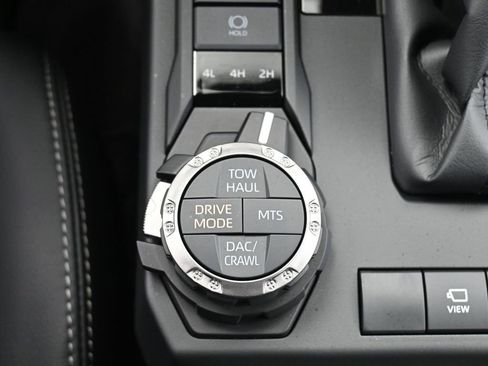 Certified 2025 Toyota 4Runner TRD Off-Road Premium image 29