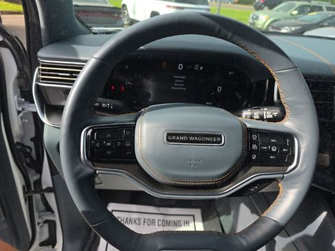 Certified 2024 Jeep Grand Wagoneer Series III w/ Rear Seat Video Group 1 AWD/4WD image 17