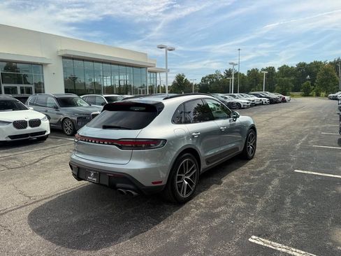 Used 2023 Porsche Macan S AWD/4WD image 5