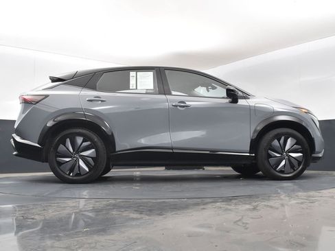 Used 2023 Nissan Ariya AWD image 43