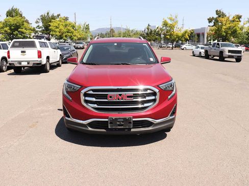 Used 2019 GMC Terrain SLT FWD image 2