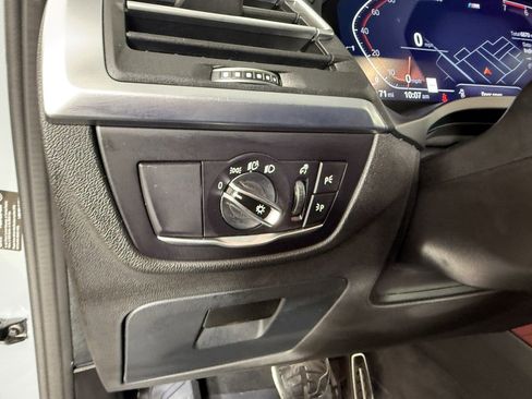 Used 2025 BMW X4 xDrive30i image 26