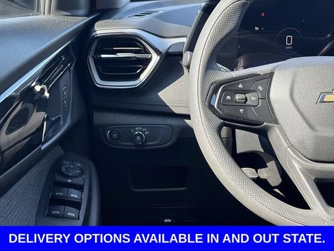 Used 2025 Chevrolet TrailBlazer LT AWD/4WD image 17
