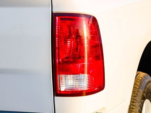 Used 2024 RAM 1500 Classic SLT image 9