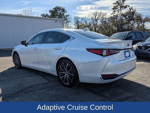 Used 2022 Lexus ES 300h w/ Premium Package image 6