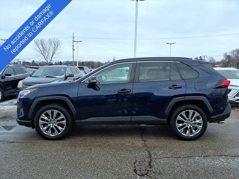 Used 2019 Toyota RAV4 XLE Premium image 8