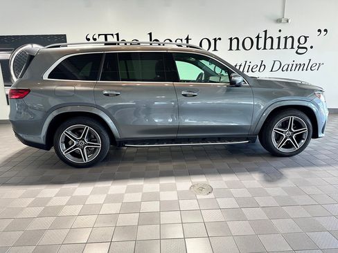 Certified 2025 Mercedes-Benz GLS 450 4MATIC image 3